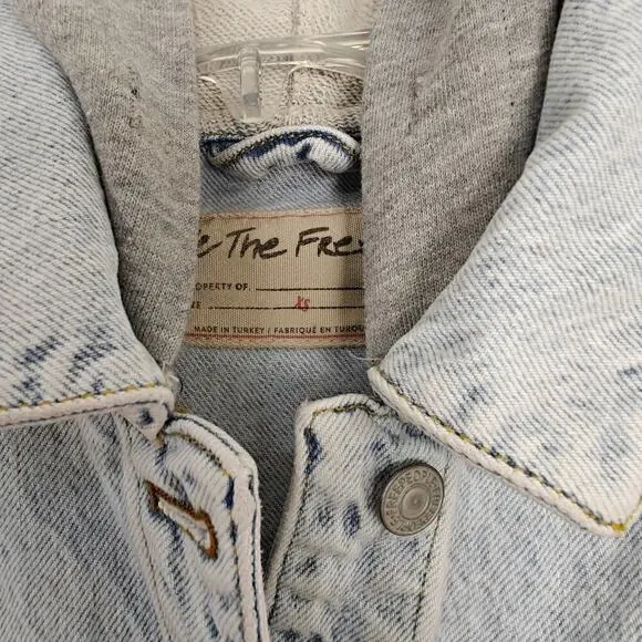 We the Free People Brando Denim Hoodie Jacket Malta Acid Wash Size XS Cropped - Picture 3 of 13
